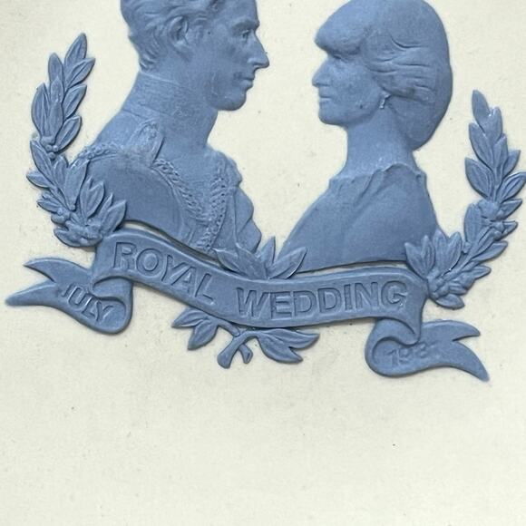 Wedgwood Royal Wedding Plate – Princess Diana & Charles 1981 4.25” - Picture 2 of 8